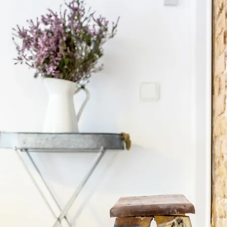 1840 By Suma Διαμέρισμα Σίτζες